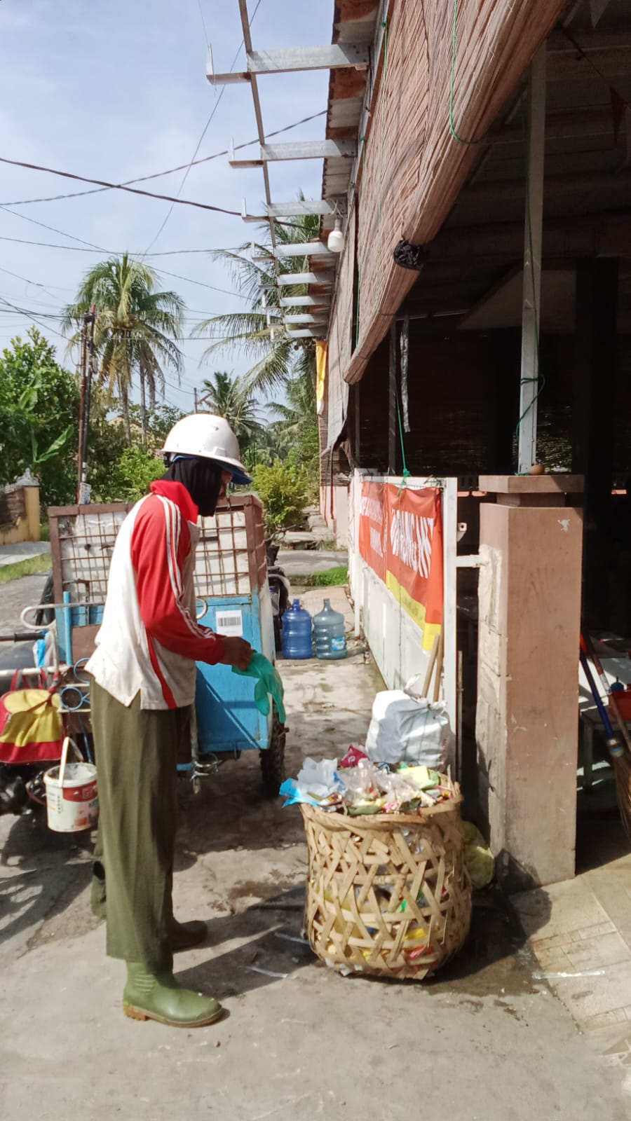 kegiatan pakde sahrul